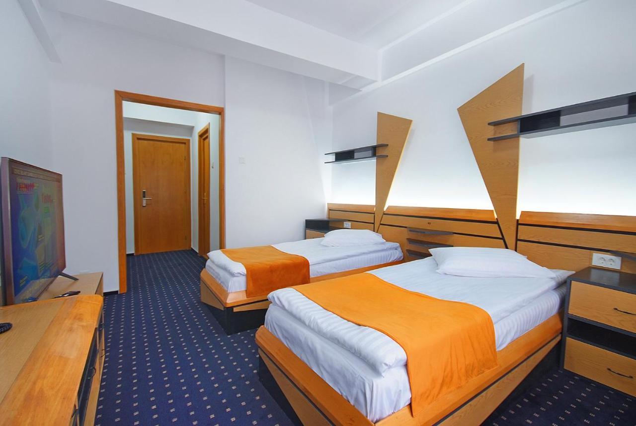 Hotel Complex Panoramic Slănic-Moldova Zewnętrze zdjęcie