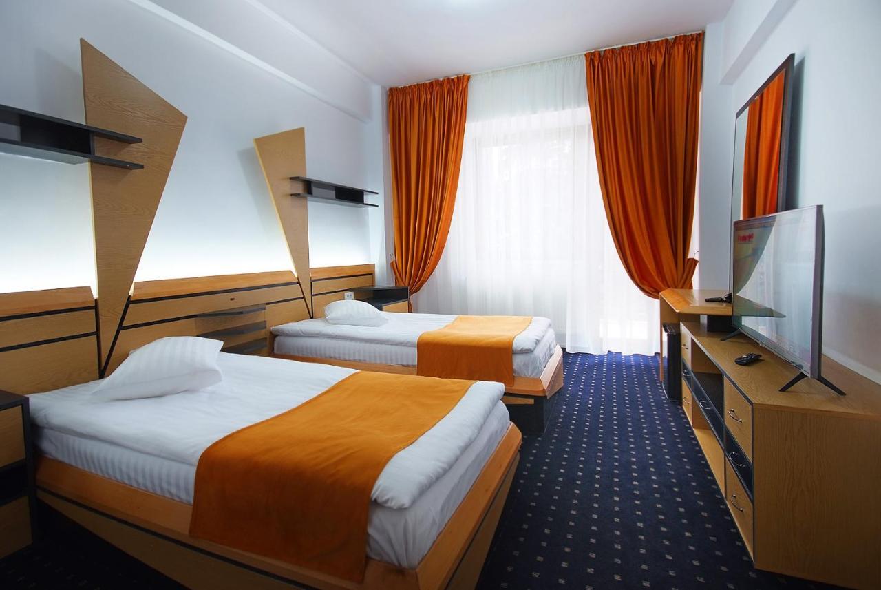 Hotel Complex Panoramic Slănic-Moldova Zewnętrze zdjęcie